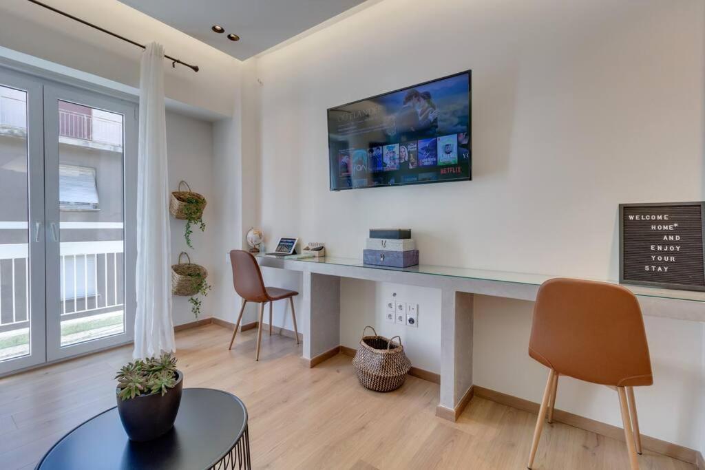 Deluxe Urban 2Br Apt By Nat. Archaelogical Museum 아테네 외부 사진